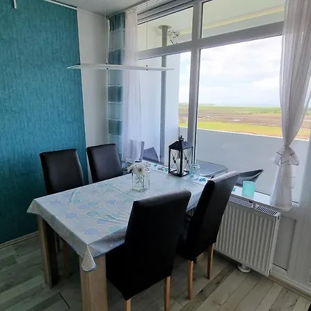 Apartment G10-012 *